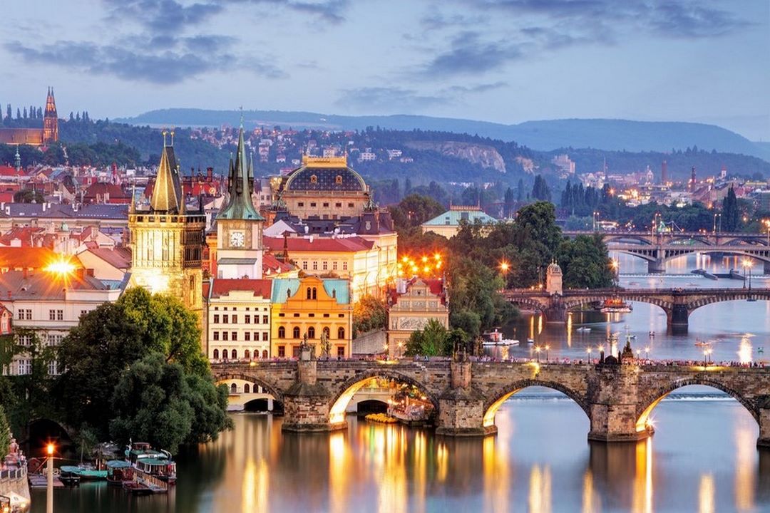 İstanbul Kalkışlı Prag Turu