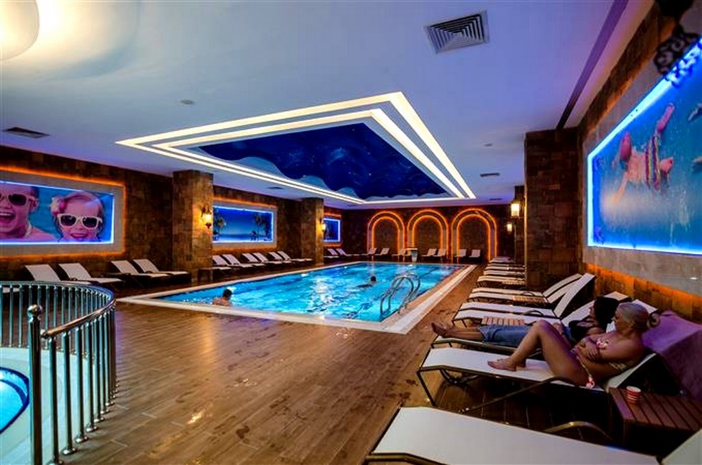 The Lumos Deluxe Resort Hotel  